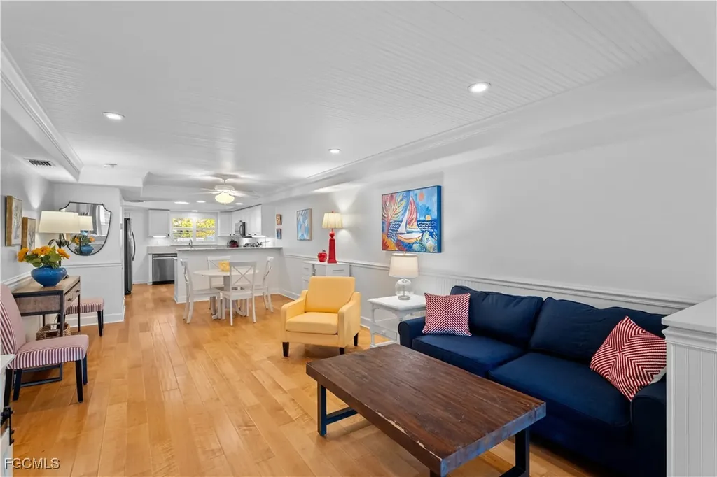 320 14th Avenue S Naples FL 34102
