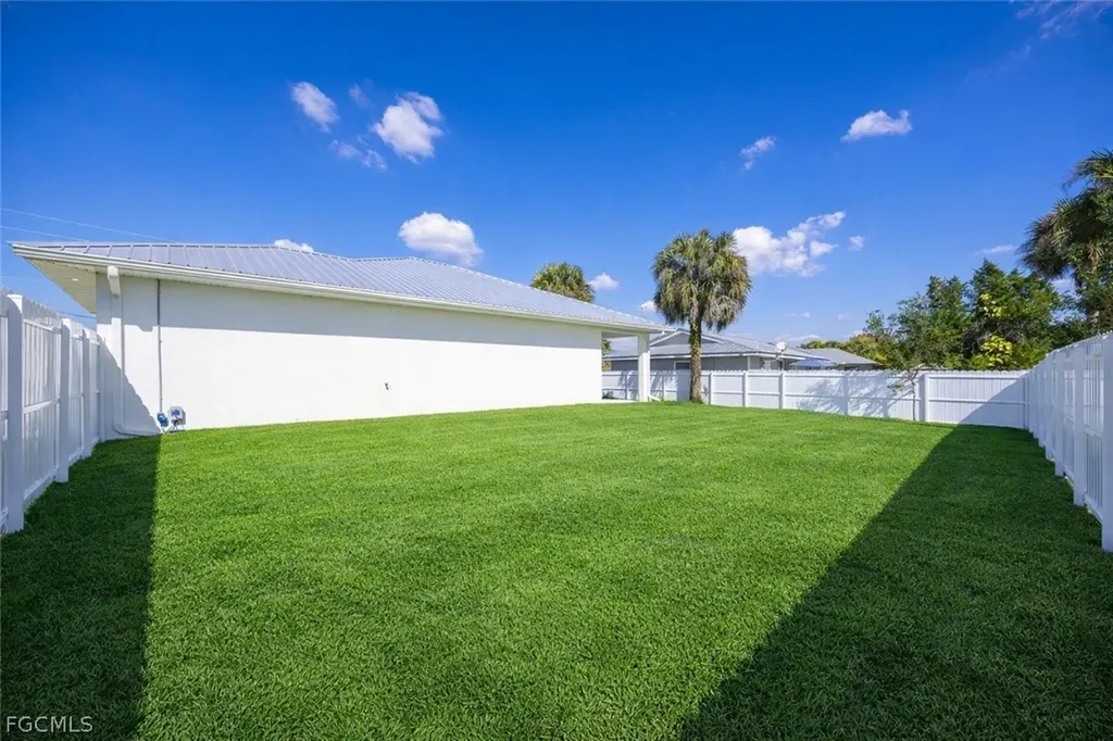 3002 Mercer Way Labelle FL 33935