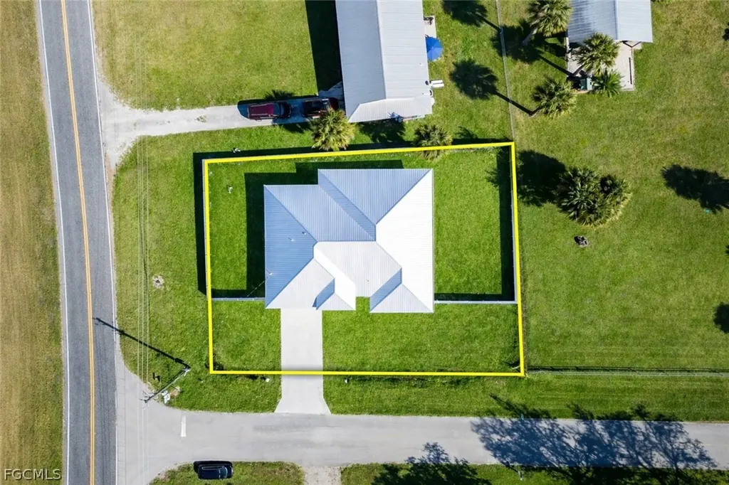 3002 Mercer Way Labelle FL 33935