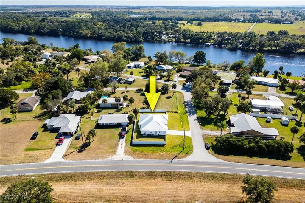 3002 Mercer Way Labelle FL 33935