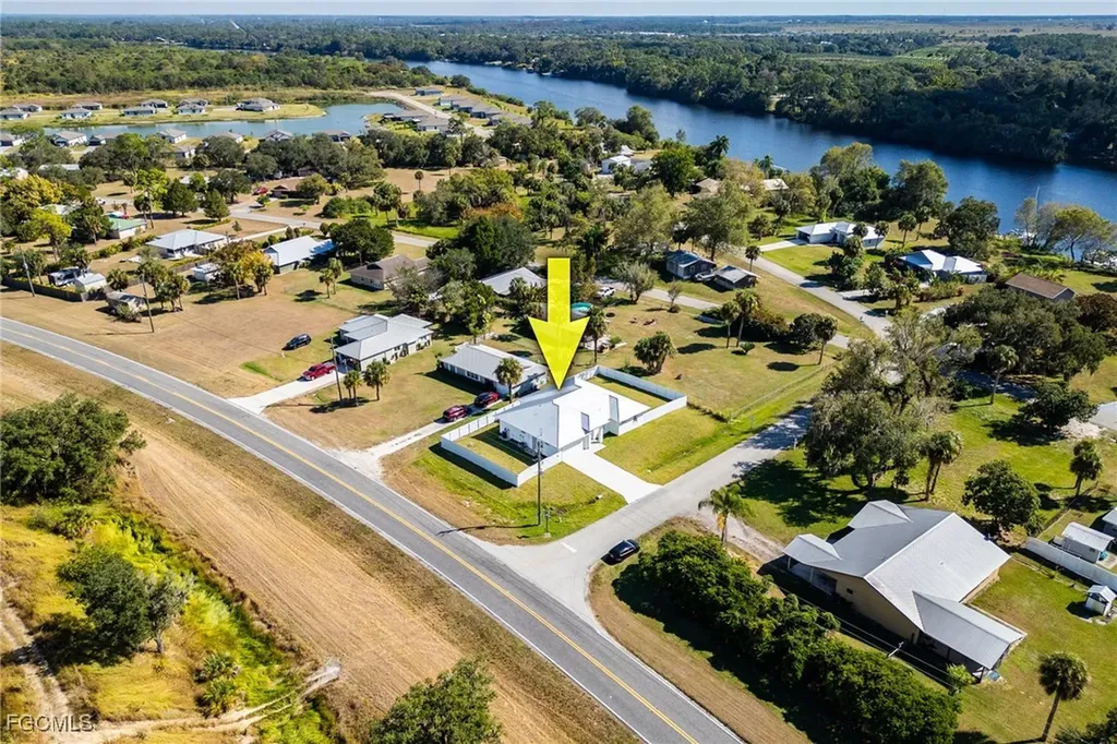 3002 Mercer Way Labelle FL 33935