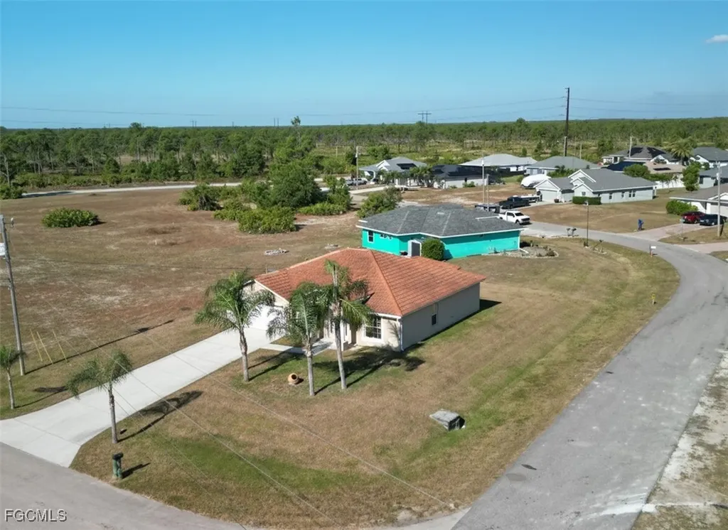 4176 NE 8th Place Cape Coral FL 33909