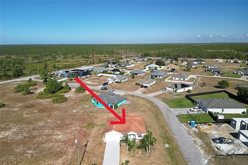 4176 NE 8th Place Cape Coral FL 33909