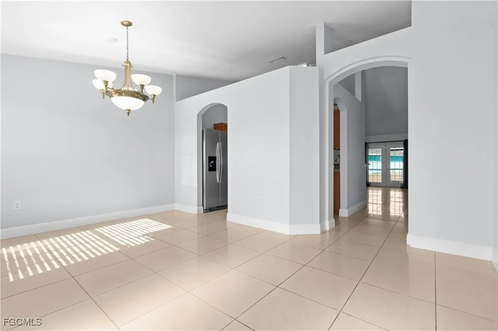 4176 NE 8th Place Cape Coral FL 33909