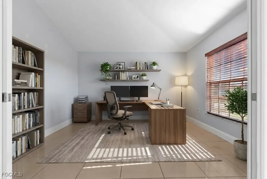 4176 NE 8th Place Cape Coral FL 33909