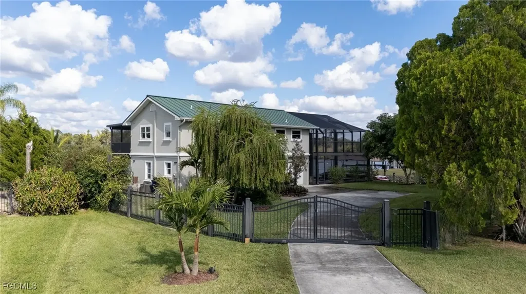 2121 Sebastian Court Alva FL 33920