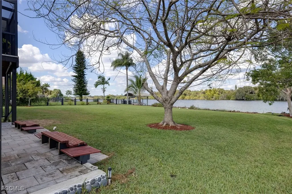 2121 Sebastian Court Alva FL 33920