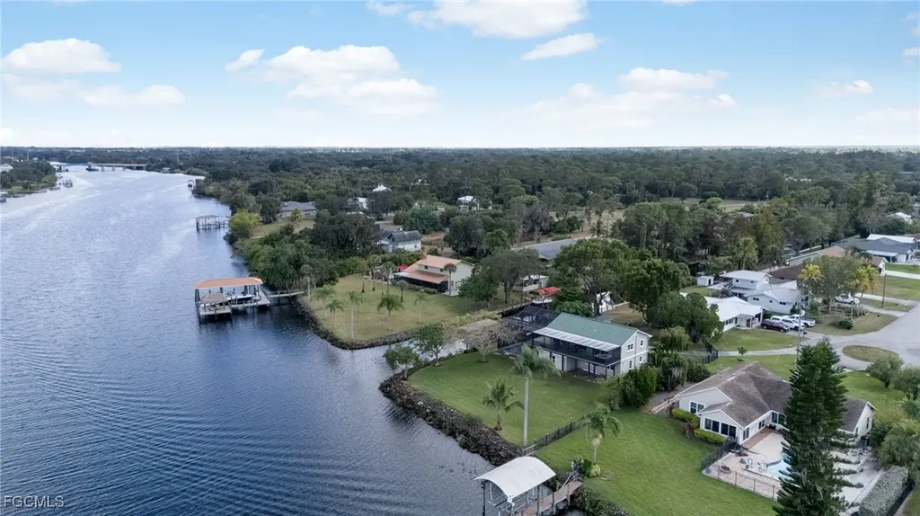 2121 Sebastian Court Alva FL 33920