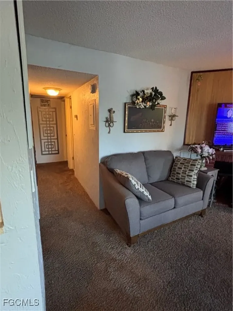 7007 New Post Drive North Fort Myers FL 33917
