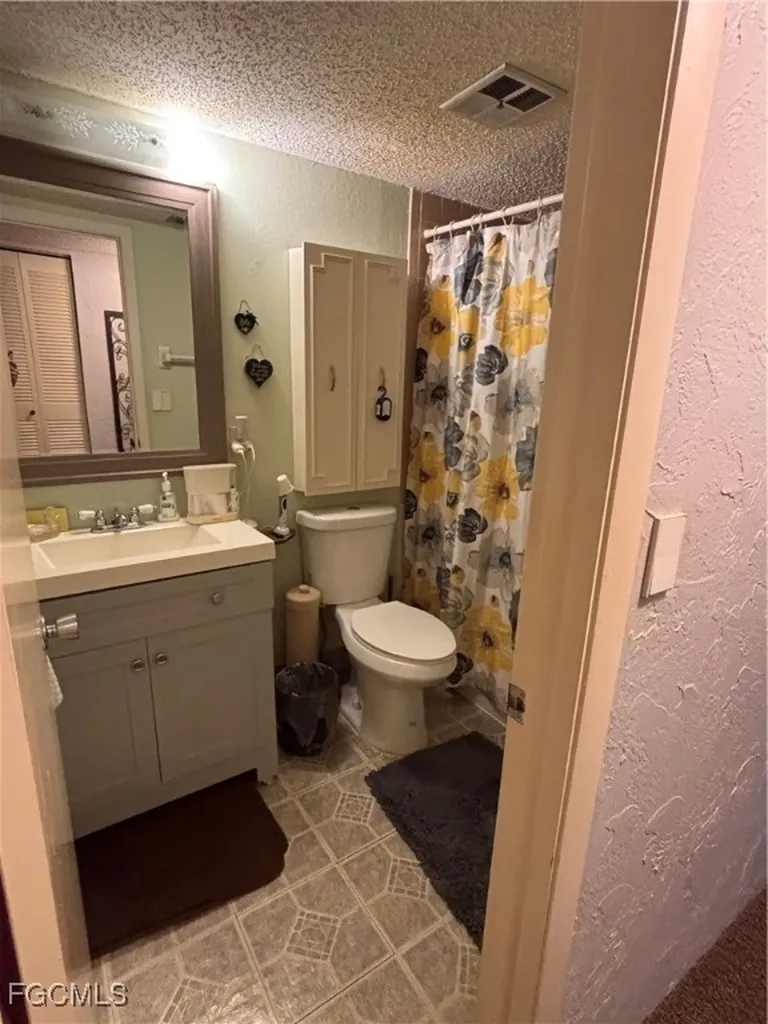 7007 New Post Drive North Fort Myers FL 33917