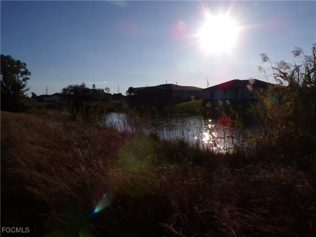 1906 NW 23rd Avenue Cape Coral FL 33993