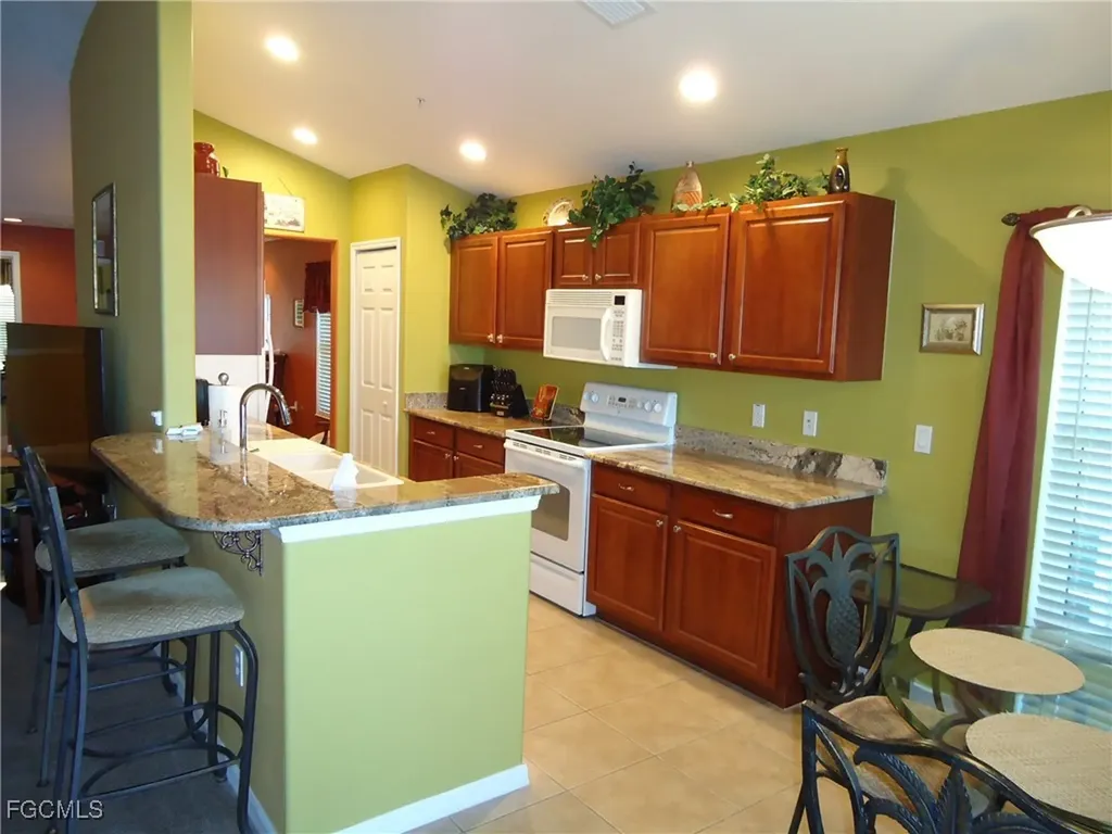 2627 Somerville Loop Cape Coral FL 33991