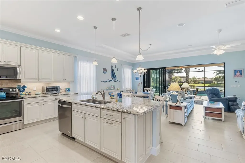 12459 Kentwood Avenue Fort Myers FL 33913