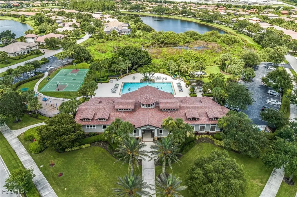 12459 Kentwood Avenue Fort Myers FL 33913