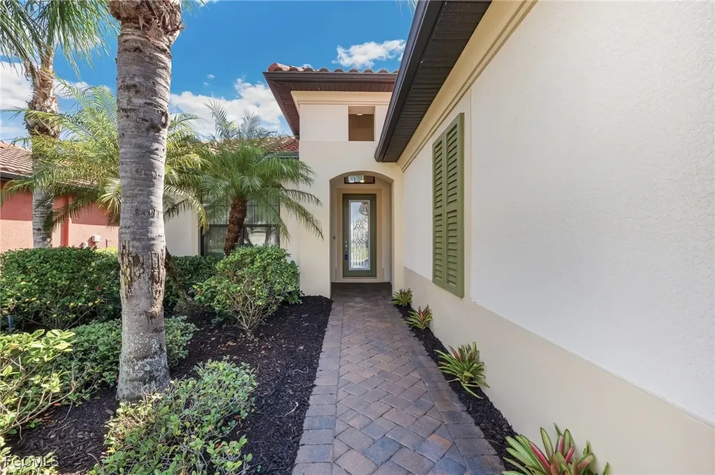12459 Kentwood Avenue Fort Myers FL 33913