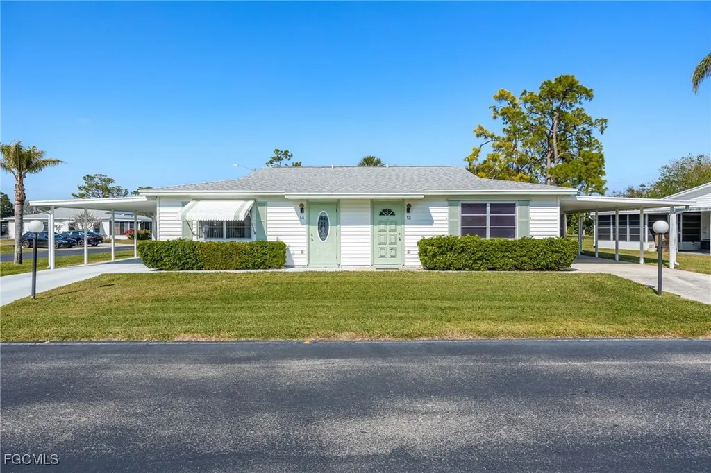 13 Pinewood Boulevard Lehigh Acres FL 33936