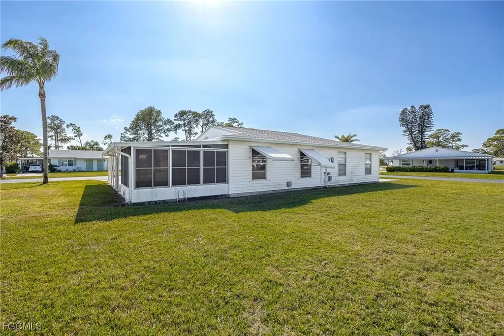 13 Pinewood Boulevard Lehigh Acres FL 33936