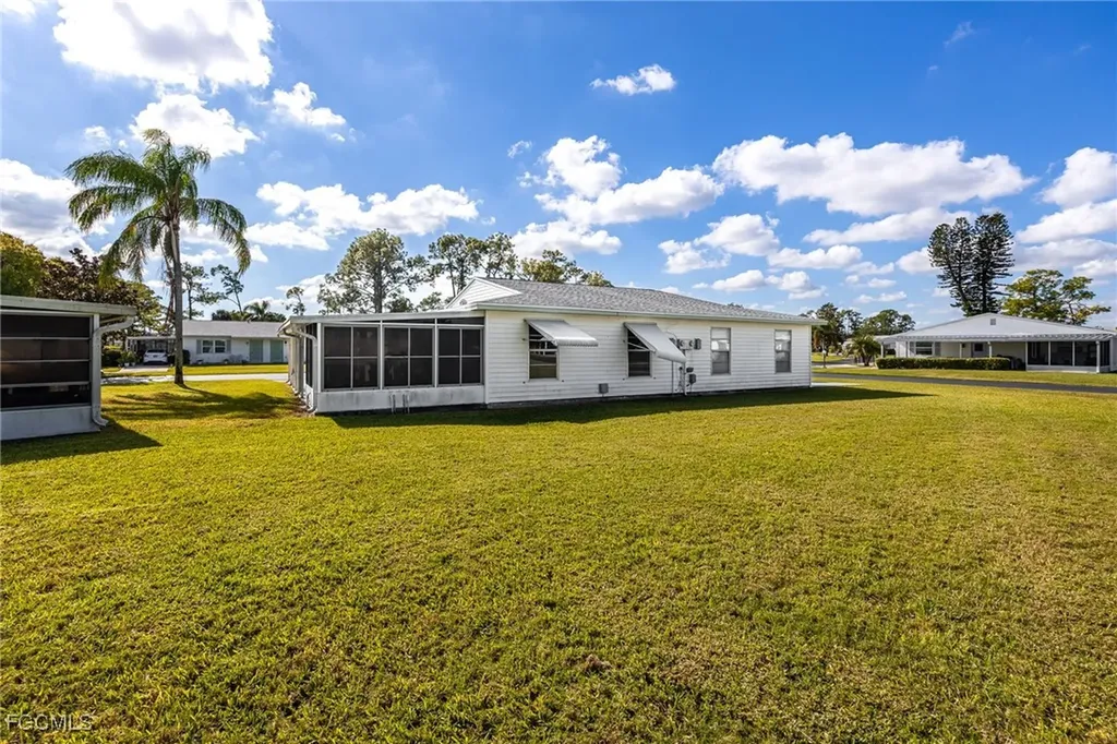 13 Pinewood Boulevard Lehigh Acres FL 33936