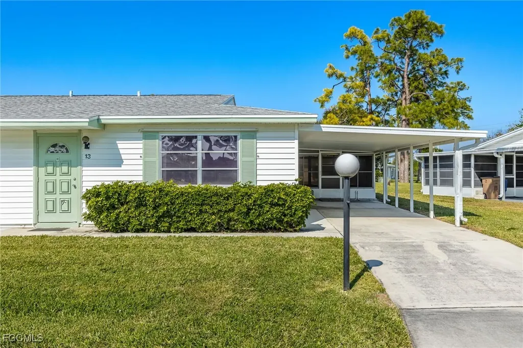 13 Pinewood Boulevard Lehigh Acres FL 33936