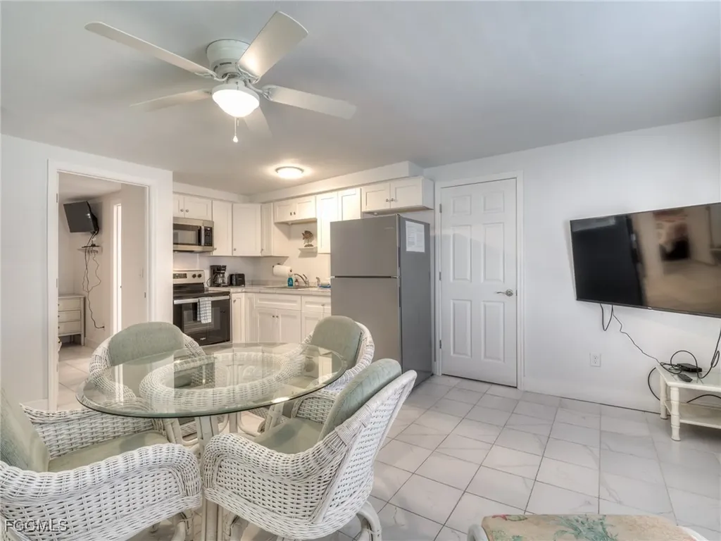 130-132 Delmar Avenue Fort Myers Beach FL 33931