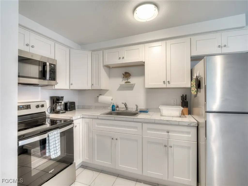 130-132 Delmar Avenue Fort Myers Beach FL 33931