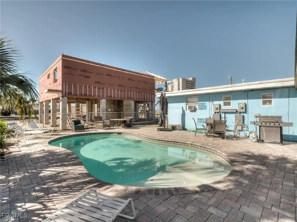 130-132 Delmar Avenue Fort Myers Beach FL 33931