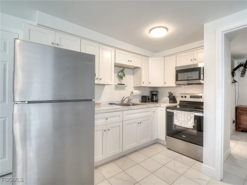 130-132 Delmar Avenue Fort Myers Beach FL 33931