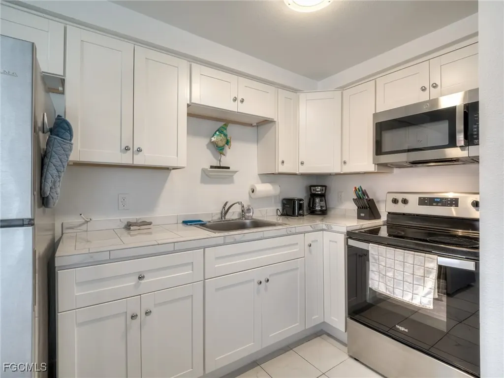 130-132 Delmar Avenue Fort Myers Beach FL 33931