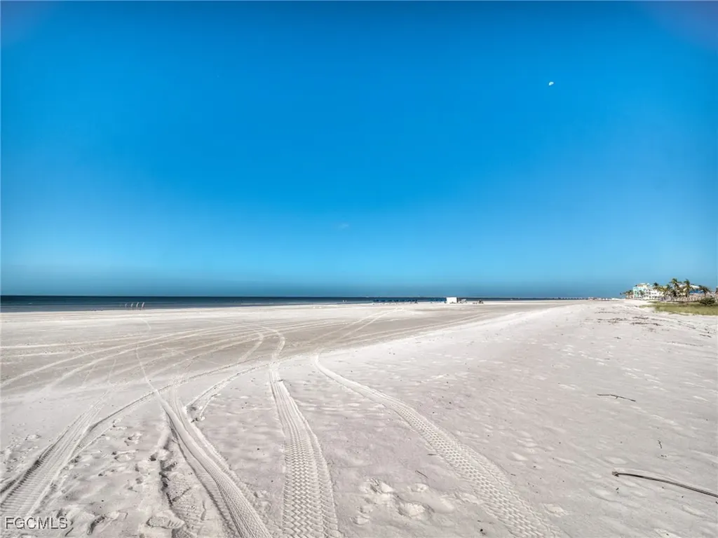 130-132 Delmar Avenue Fort Myers Beach FL 33931
