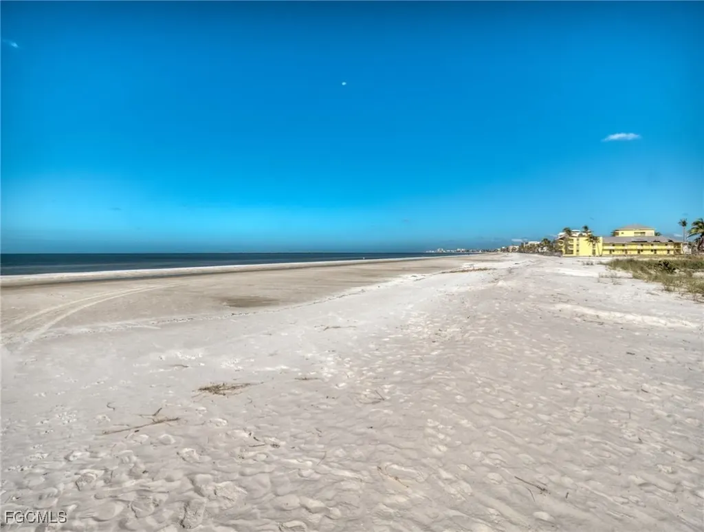 130-132 Delmar Avenue Fort Myers Beach FL 33931