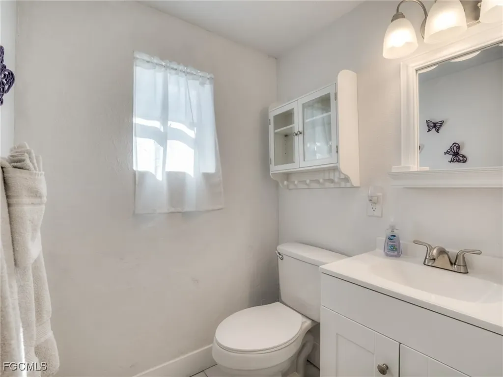 130-132 Delmar Avenue Fort Myers Beach FL 33931