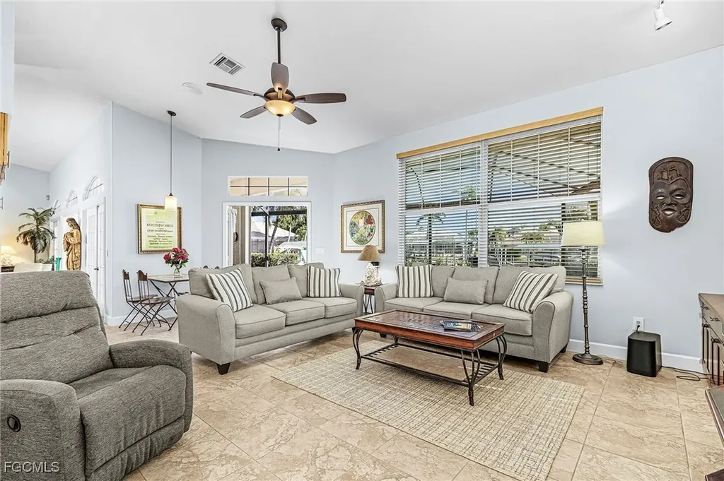 5603 SW 11th Avenue Cape Coral FL 33914
