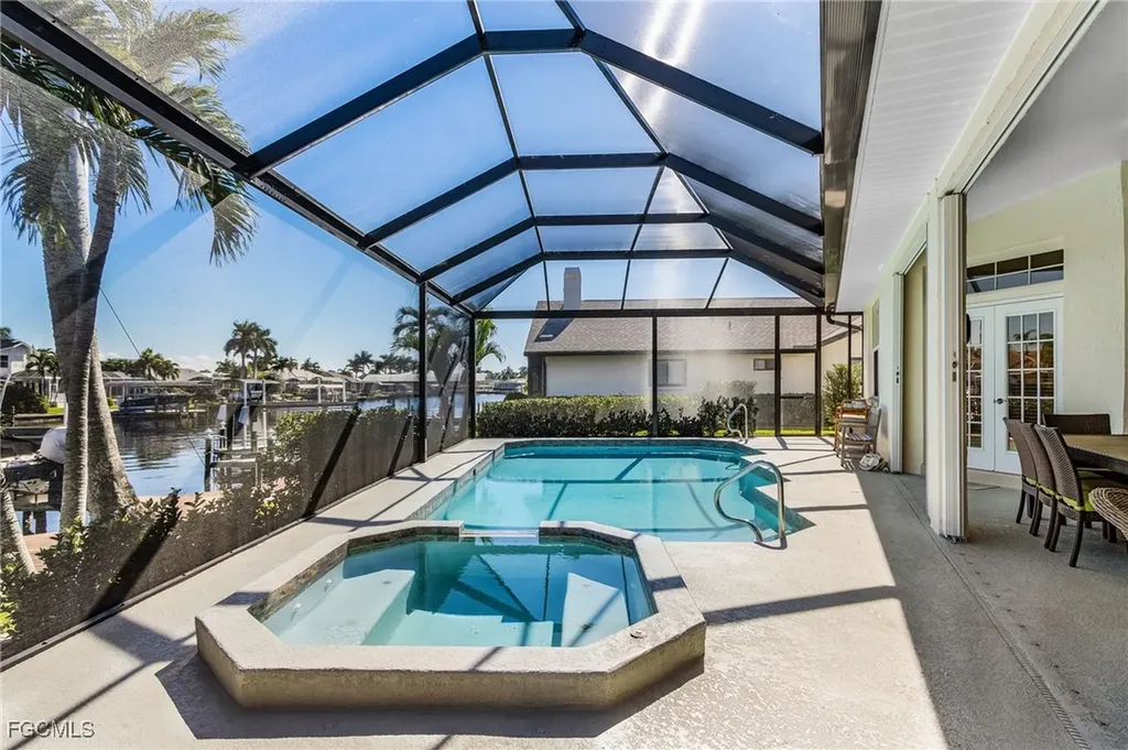 5603 SW 11th Avenue Cape Coral FL 33914