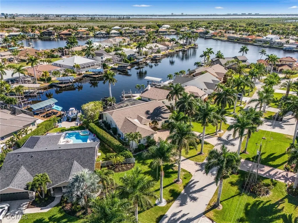 5603 SW 11th Avenue Cape Coral FL 33914