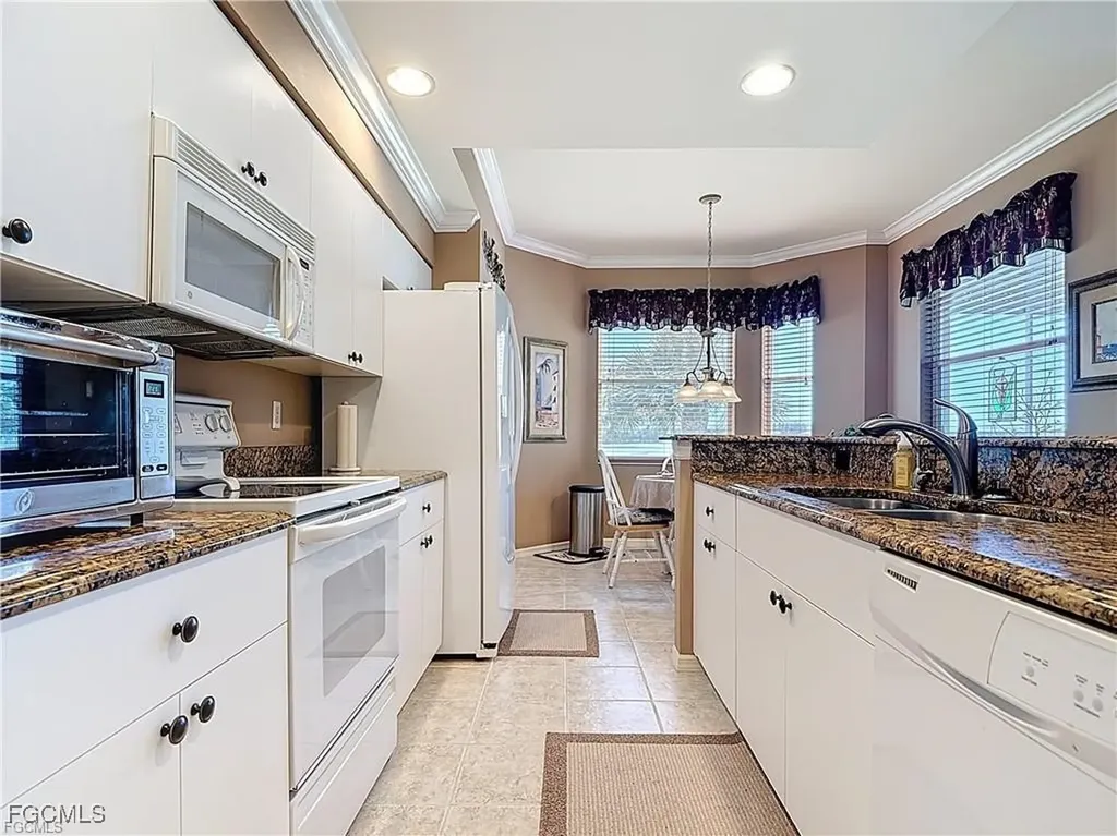 8096 Queen Palm Lane Fort Myers FL 33966