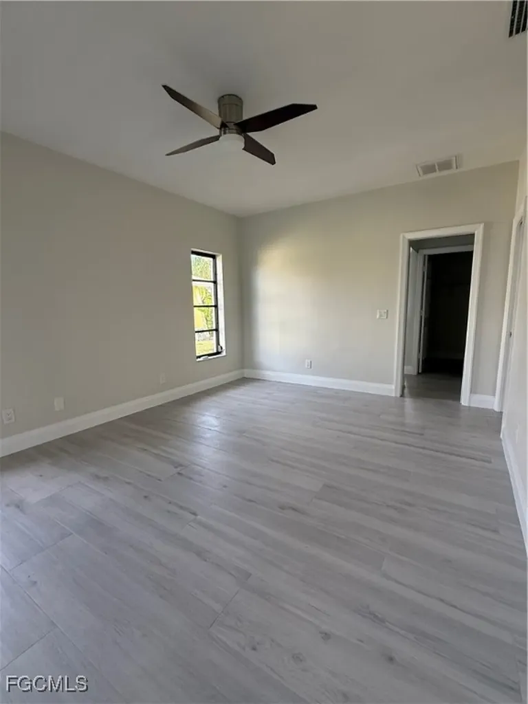 711 SE 33rd Terrace Cape Coral FL 33904