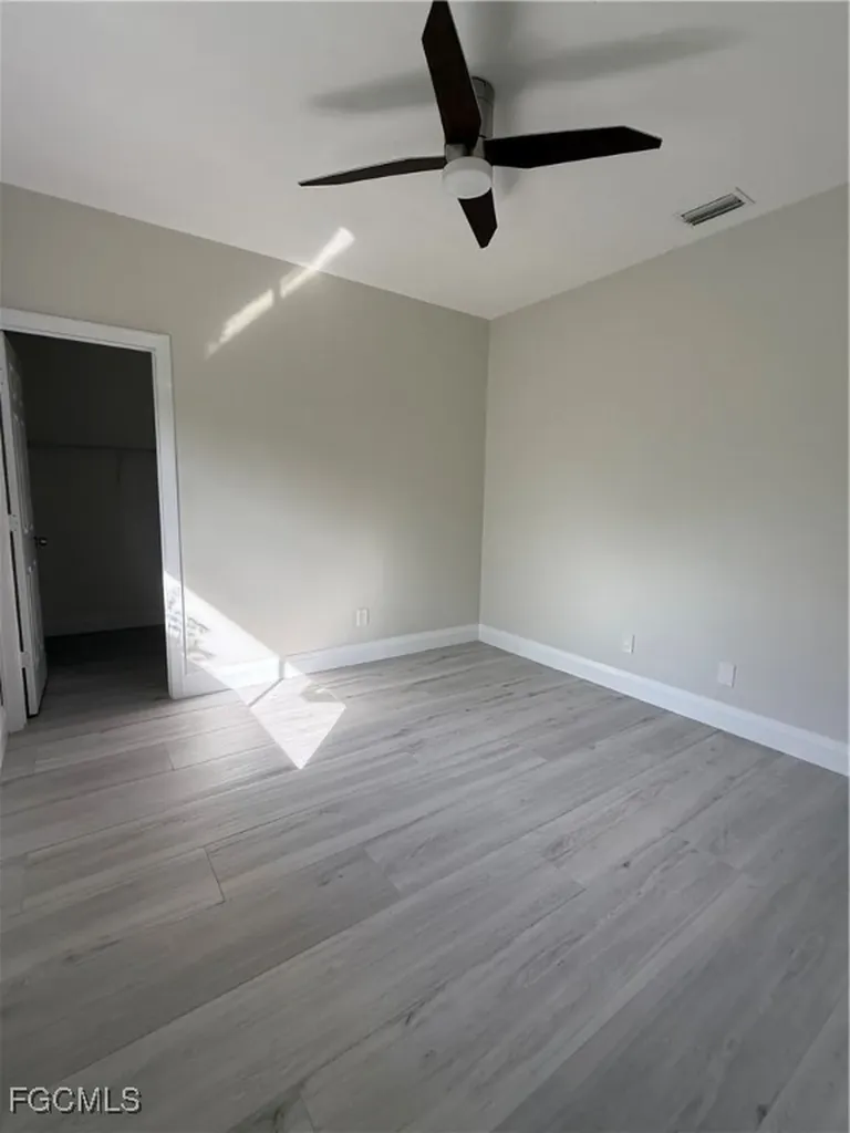 711 SE 33rd Terrace Cape Coral FL 33904