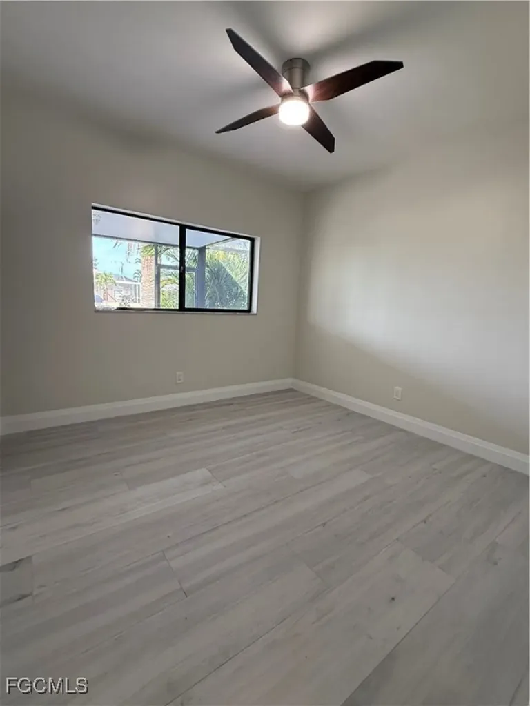 711 SE 33rd Terrace Cape Coral FL 33904