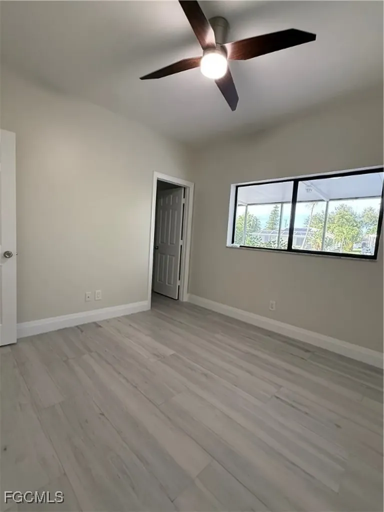711 SE 33rd Terrace Cape Coral FL 33904