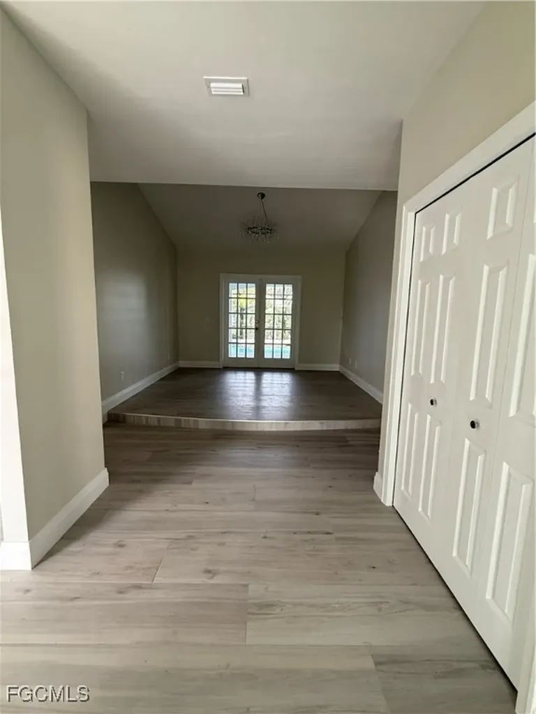 711 SE 33rd Terrace Cape Coral FL 33904