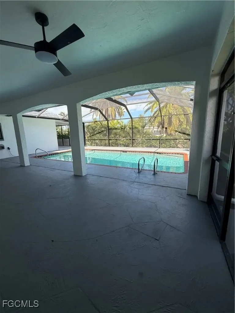 711 SE 33rd Terrace Cape Coral FL 33904