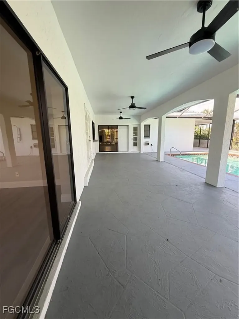 711 SE 33rd Terrace Cape Coral FL 33904
