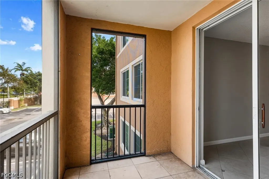 1105 Reserve Court Naples FL 34105