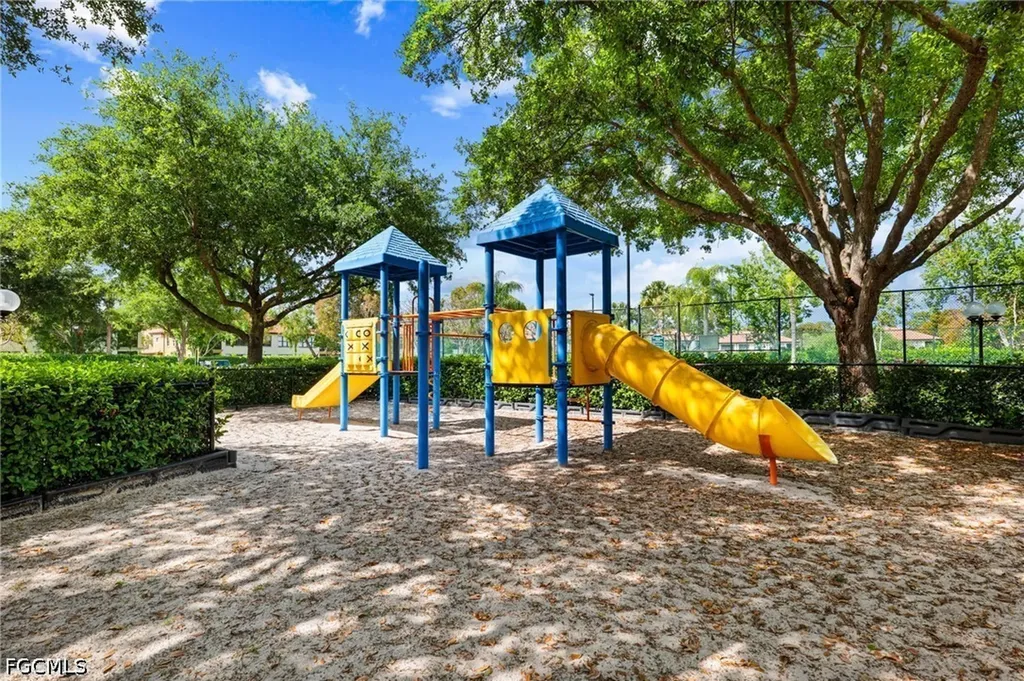 1105 Reserve Court Naples FL 34105