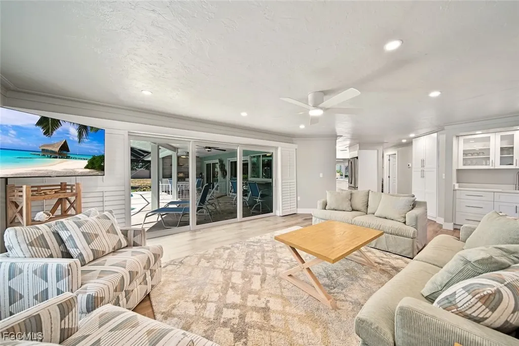 1270 Par View Drive Sanibel FL 33957