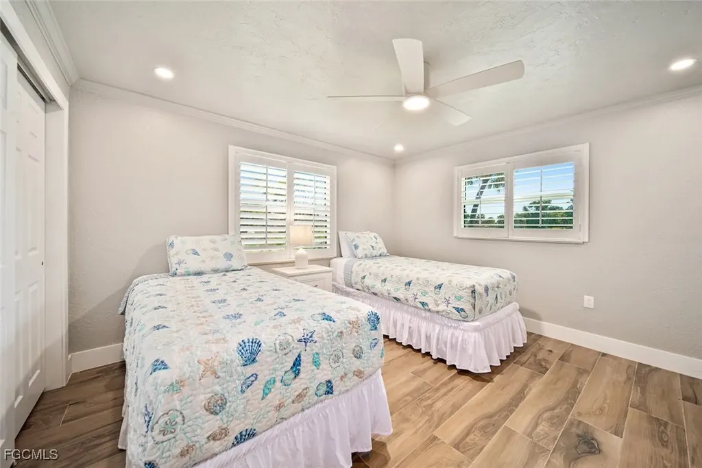 1270 Par View Drive Sanibel FL 33957