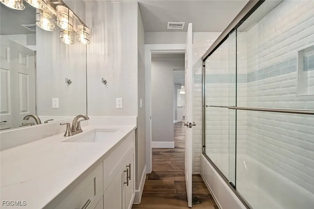 1270 Par View Drive Sanibel FL 33957