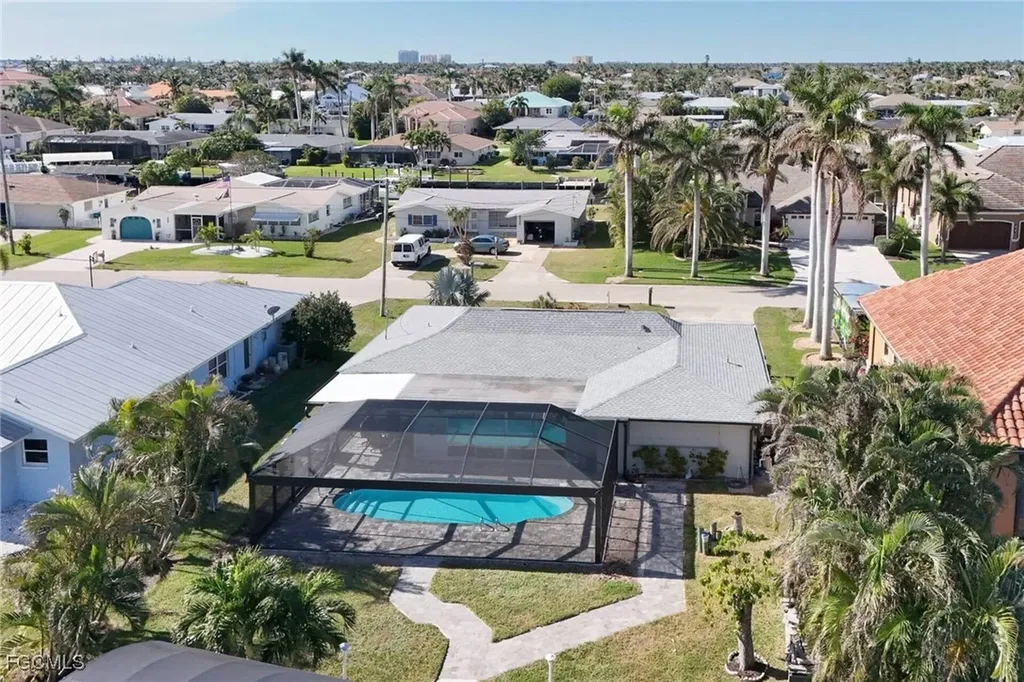 5343 Del Monte Court Cape Coral FL 33904