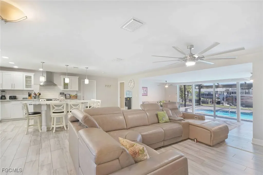 5343 Del Monte Court Cape Coral FL 33904
