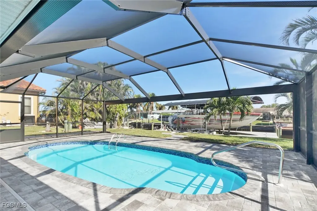 5343 Del Monte Court Cape Coral FL 33904